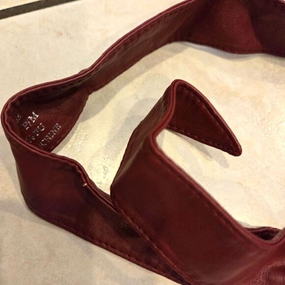 Aldo Faux Leather Red Vintage - Picture 3 of 4